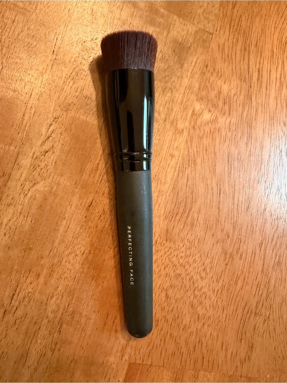 Bare Minerals Perfecting Face Brush - Black